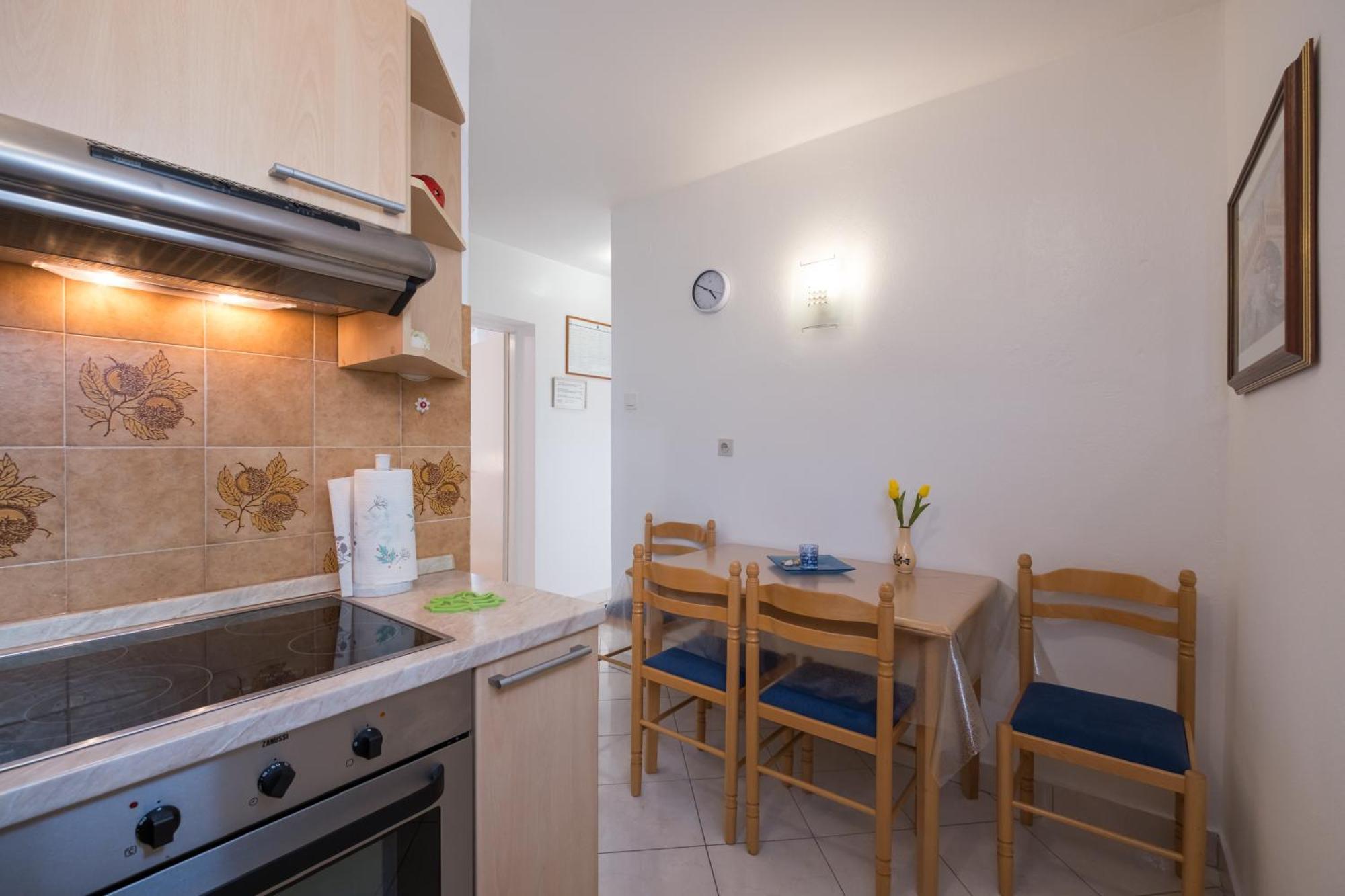 Apartments Lovorik Krk Town Bagian luar foto