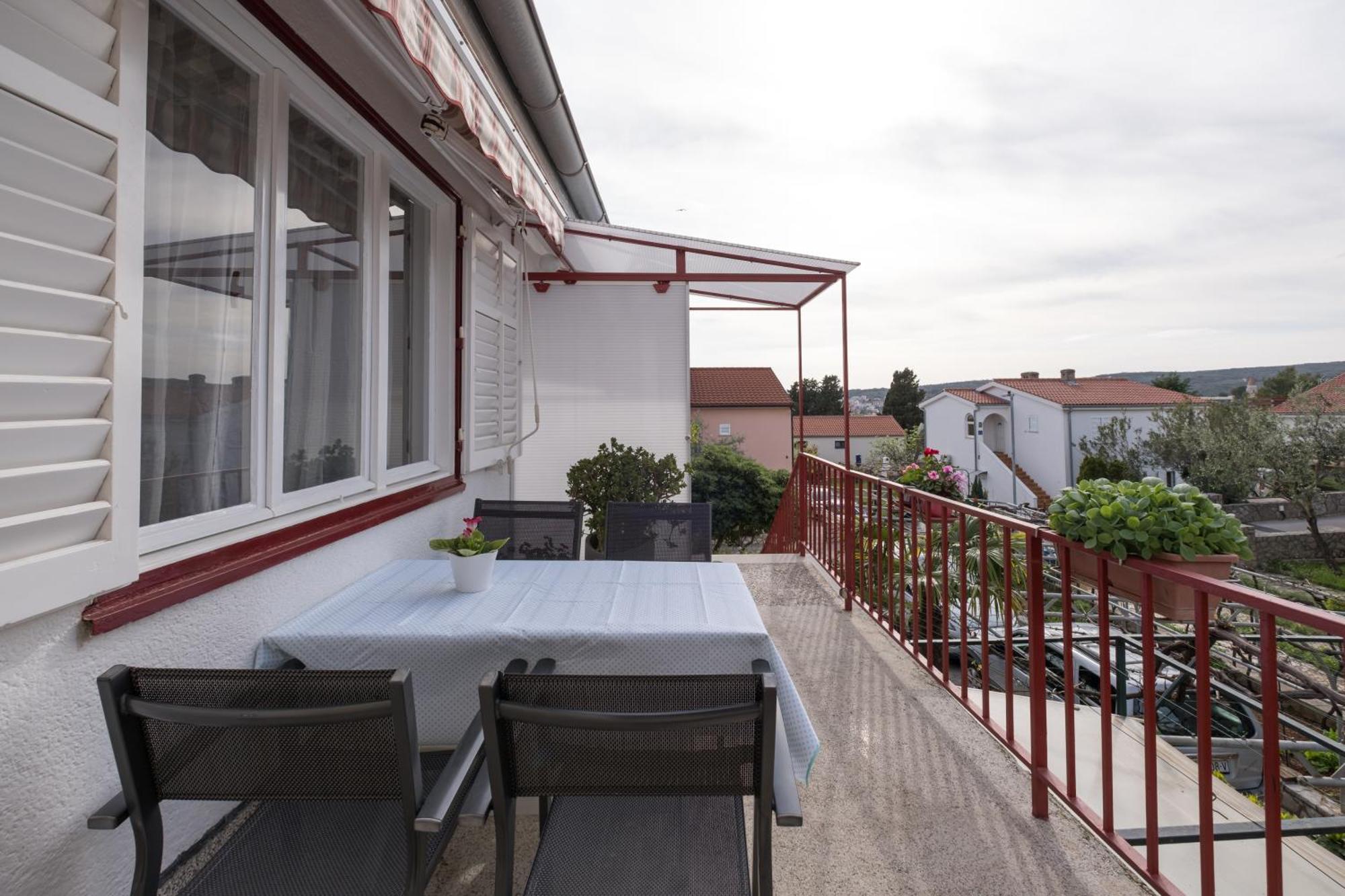 Apartments Lovorik Krk Town Bagian luar foto